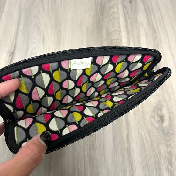 Vera Bradley Black Quilted Zip Around Small Tablet Pouch Case - Picture 4 of 6